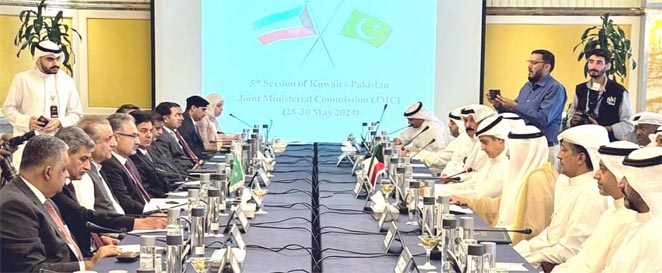 Abdul Aleem Khan in Pak-Kuwait JMC
